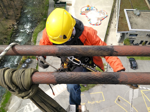 naked suspension rope under hanger's clamp