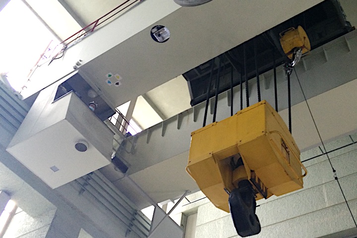 MRT inspection of overhead travelling cranes
